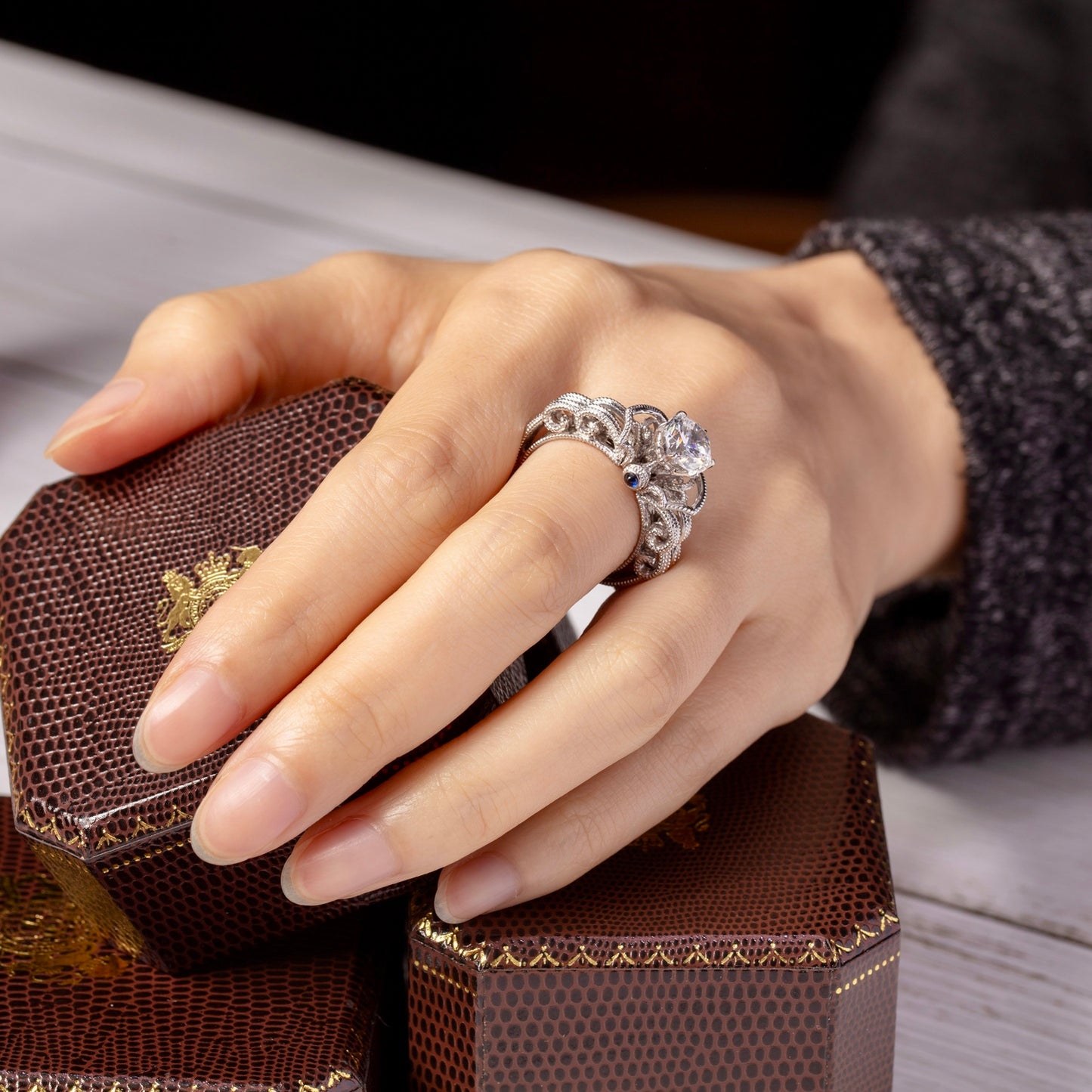 Luisa Solitaire
