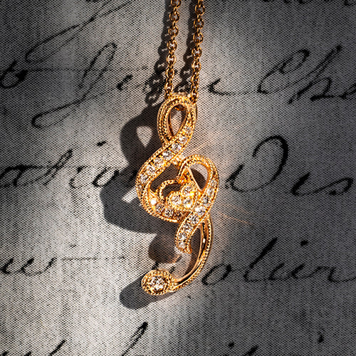 Melodie Pendant IV